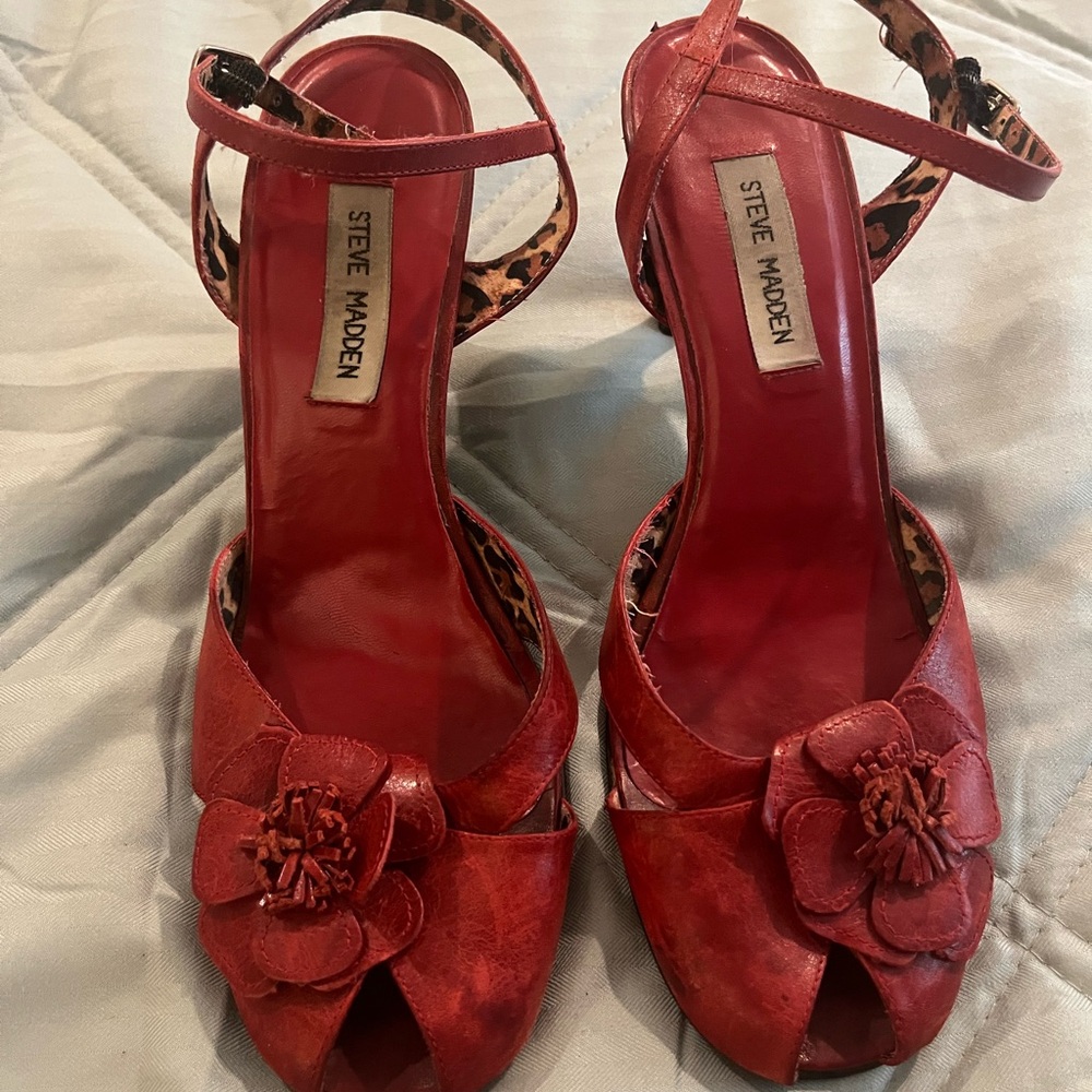 Steve Madden Red Floral Heels